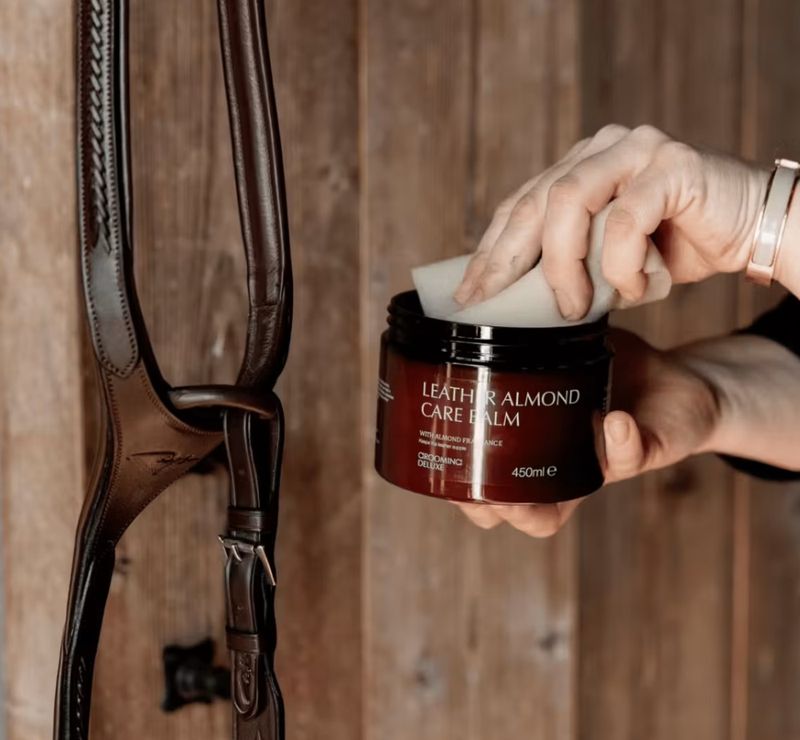 Grooming Deluxe Leather Almond Care Balm