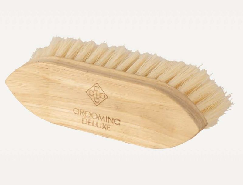 Grooming Deluxe Wooden Classic Brush Short Hard